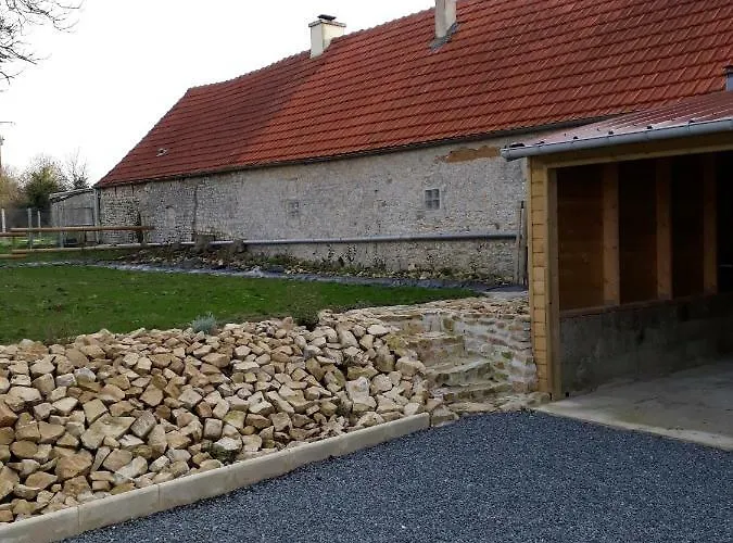 Le Vieux Noyer Liesville-sur-Douve